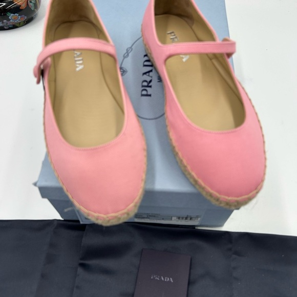 Women's Prada, pink canvas, Mary, Jane Flats size 37 made in Italy - Picture 2 of 16
